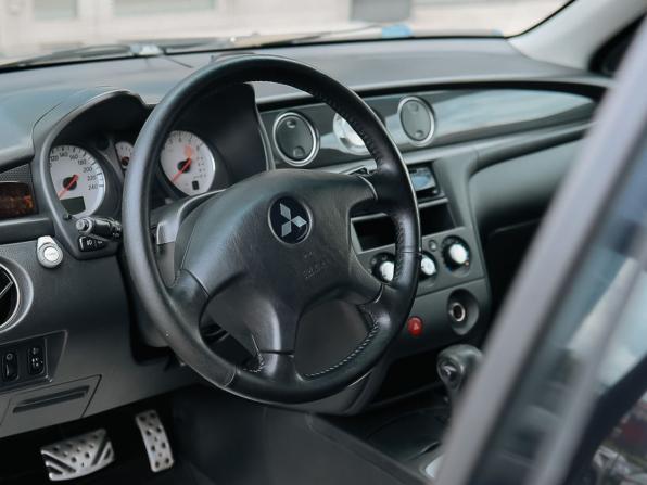 Mitsubishi Outlander I с пробегом 2007 года, цена 750 000 рублей, 195017 км, внедорожник, Автокод Объявления