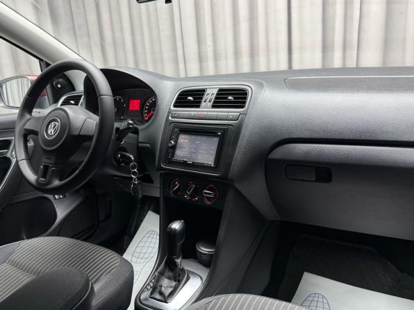 Volkswagen Polo V с пробегом 2010 года, цена 779 000 рублей, 155000 км, седан, Автокод Объявления
