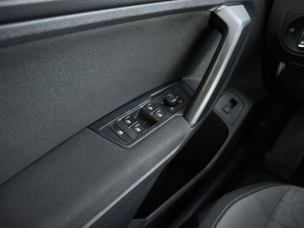 Volkswagen Tiguan II Рестайлинг с пробегом 2021 года, цена 3 068 000 рублей, 140095 км, внедорожник, Автокод Объявления