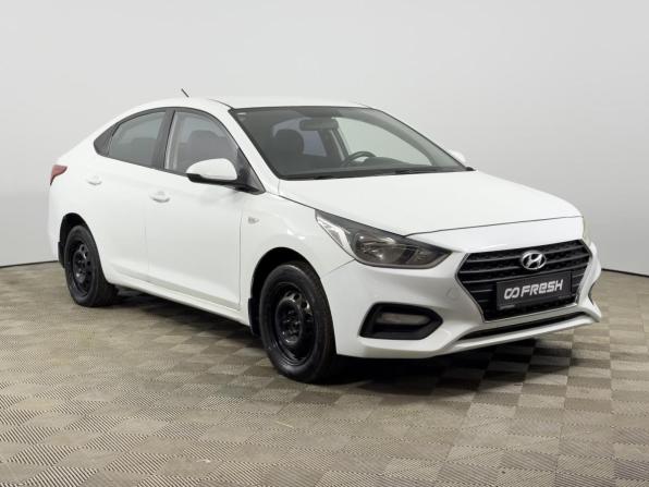 Hyundai Solaris II с пробегом 2018 года, цена 774 900 рублей, 190540 км, седан, Автокод Объявления