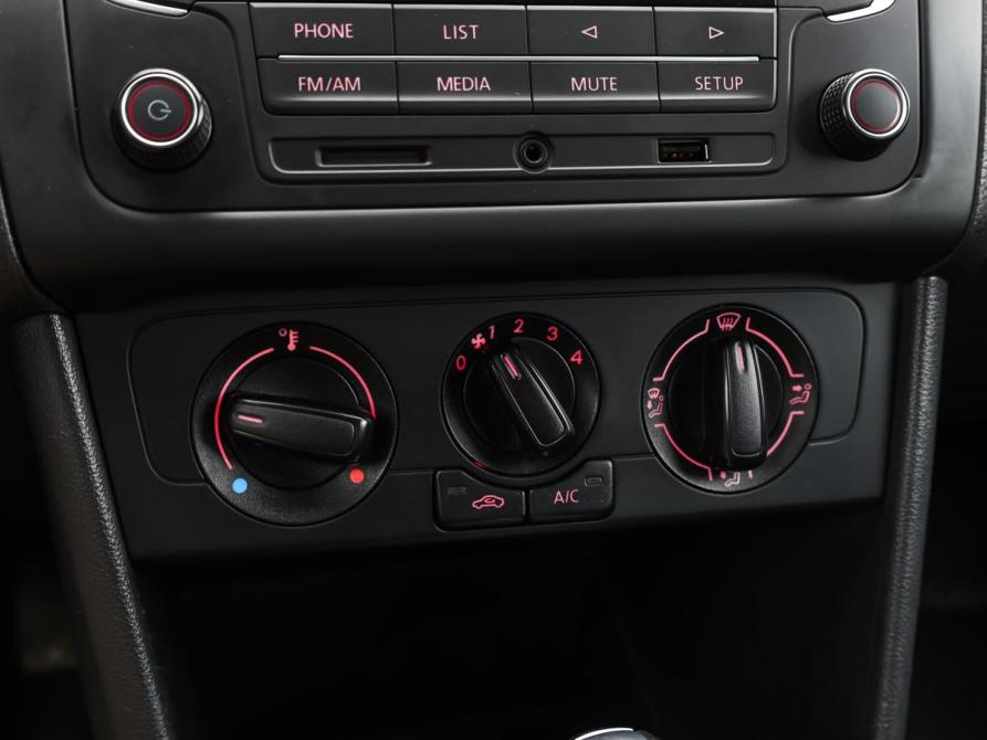 Volkswagen Polo V Рестайлинг Москва  - изображение 19