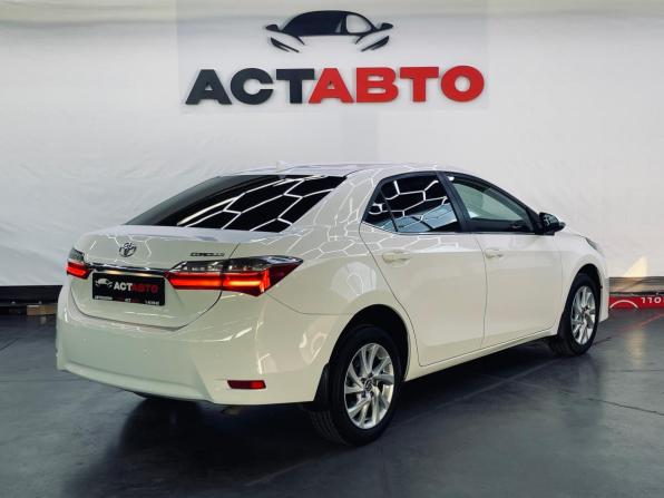 Toyota Corolla XI (E160 E170 E180) Рестайлинг 1 с пробегом 2017 года, цена 1 670 000 рублей, 89158 км, седан, Автокод Объявления