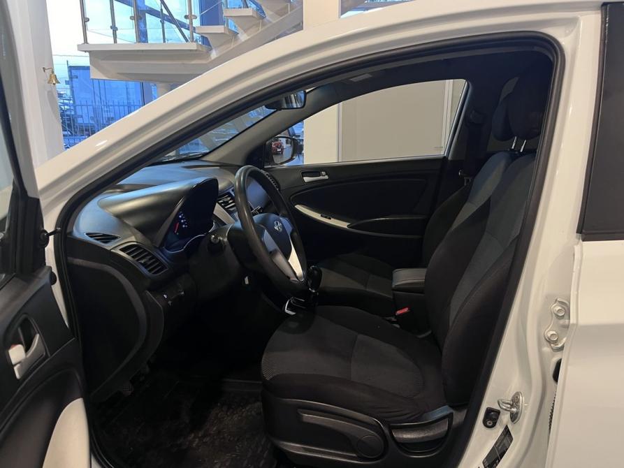 Hyundai Solaris I Чебоксары  - изображение 16
