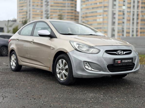 Hyundai Solaris I с пробегом 2011 года, цена 450 000 рублей, 323000 км, седан, Автокод Объявления