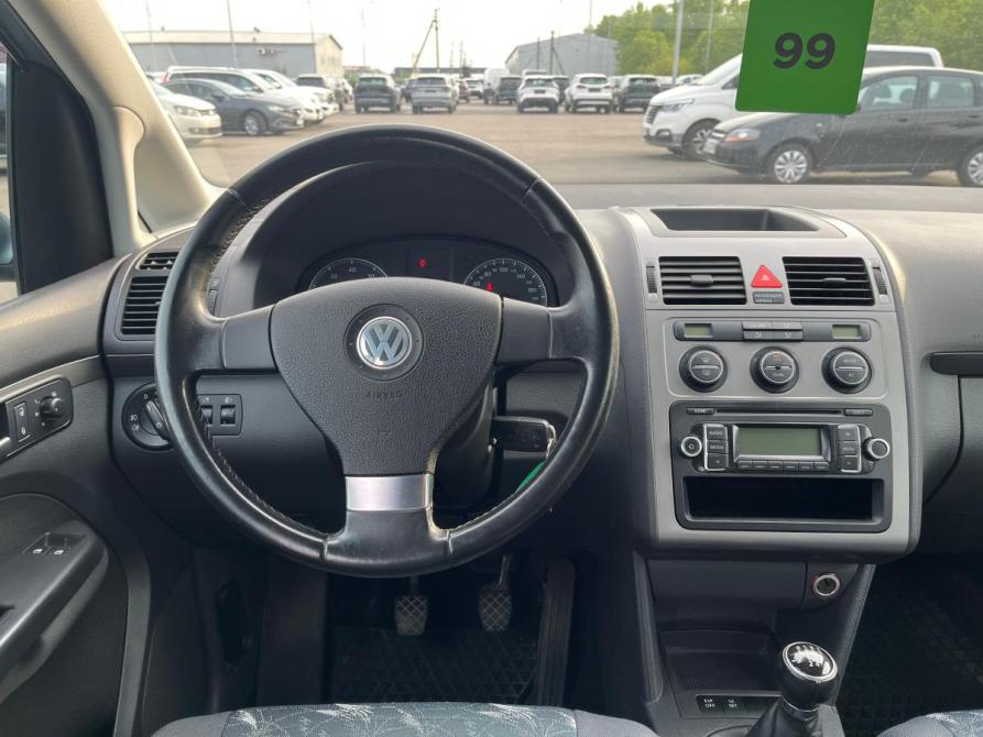 Volkswagen Touran I Рестайлинг Санкт-Петербург  - изображение 22