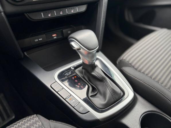 Kia Ceed III Рестайлинг с пробегом 2021 года, цена 2 150 000 рублей, 60800 км, хэтчбек, Автокод Объявления