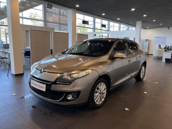 Renault Megane III с пробегом 2012 года, цена 670 000 рублей, 220875 км, хэтчбек, Автокод Объявления