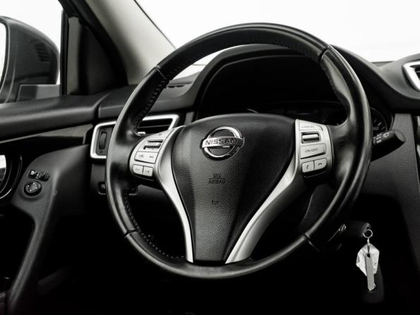 Nissan Qashqai II с пробегом 2017 года, цена 1 580 000 рублей, 64380 км, внедорожник, Автокод Объявления