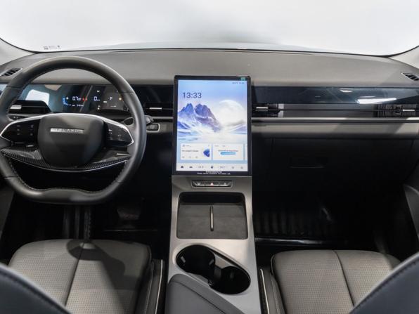 Jeland J6 с пробегом 2026 года, цена 2 350 400 рублей, 5172 км, внедорожник, Автокод Объявления