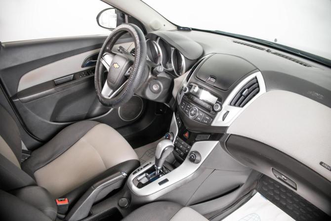 Chevrolet Cruze I Рестайлинг с пробегом 2014 года, цена 899 000 рублей, 190254 км, хэтчбек, Автокод Объявления