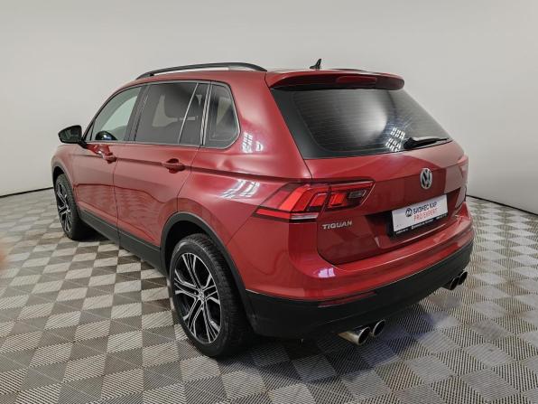 Volkswagen Tiguan II с пробегом 2017 года, цена 1 699 000 рублей, 214327 км, внедорожник, Автокод Объявления