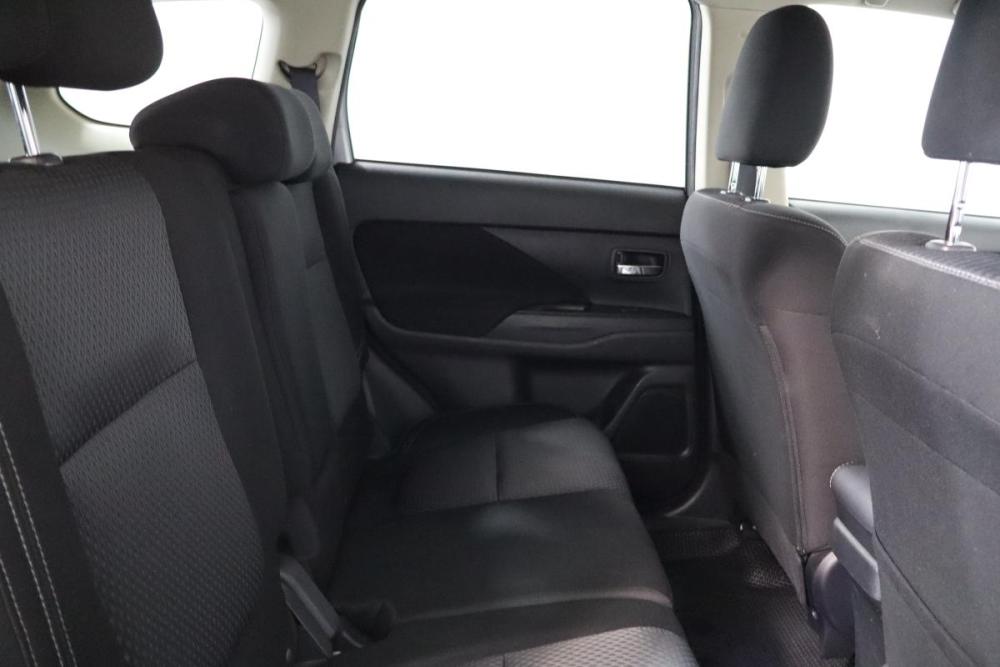 Mitsubishi Outlander III Рестайлинг 3 Санкт-Петербург  - изображение 12