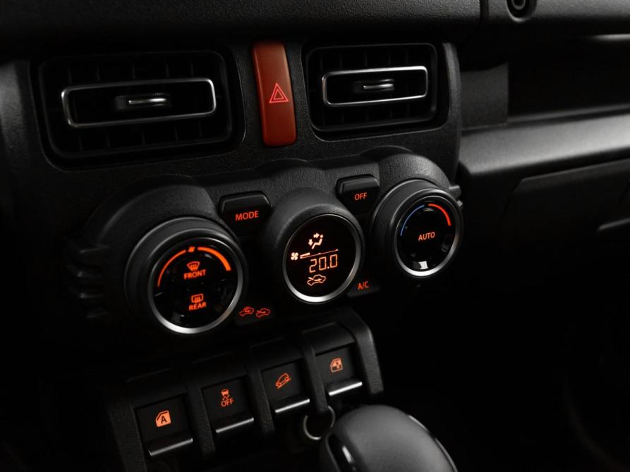 Suzuki Jimny IV Москва  - изображение 18