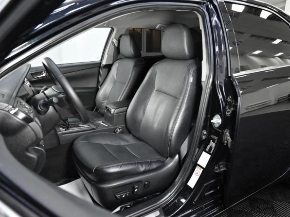 Toyota Camry VII (XV50) Рестайлинг с пробегом 2015 года, цена 1 949 000 рублей, 146000 км, седан, Автокод Объявления