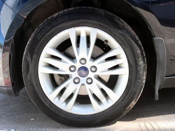 Ford Focus III с пробегом 2013 года, цена 579 000 рублей, 220000 км, хэтчбек, Автокод Объявления