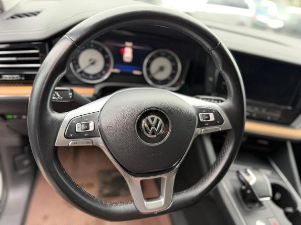 Volkswagen Touareg III с пробегом 2019 года, цена 4 575 000 рублей, 97523 км, внедорожник, Автокод Объявления