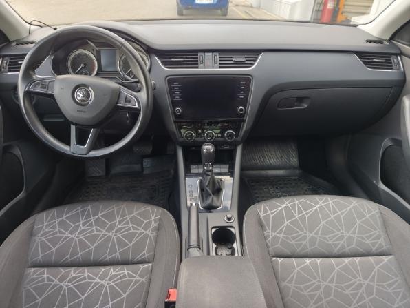 Skoda Octavia III (A7) Рестайлинг с пробегом 2020 года, цена 2 400 000 рублей, 53289 км, лифтбек, Автокод Объявления