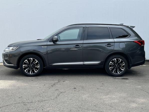 Mitsubishi Outlander III Рестайлинг 3 с пробегом 2021 года, цена 2 200 000 рублей, 130374 км, внедорожник, Автокод Объявления