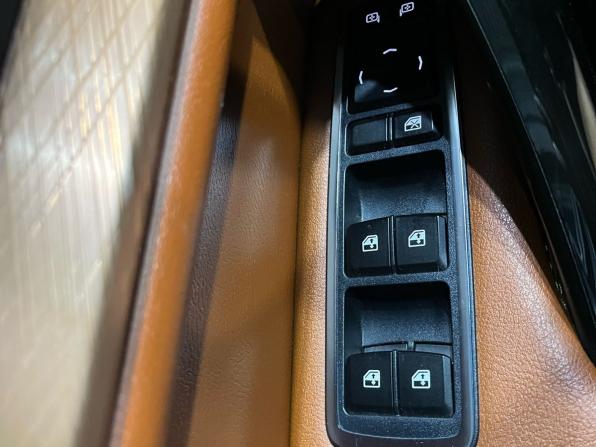 Lada (ВАЗ) Vesta I Рестайлинг (NG) с пробегом 2024 года, цена 1 450 000 рублей, 35900 км, универсал, Автокод Объявления
