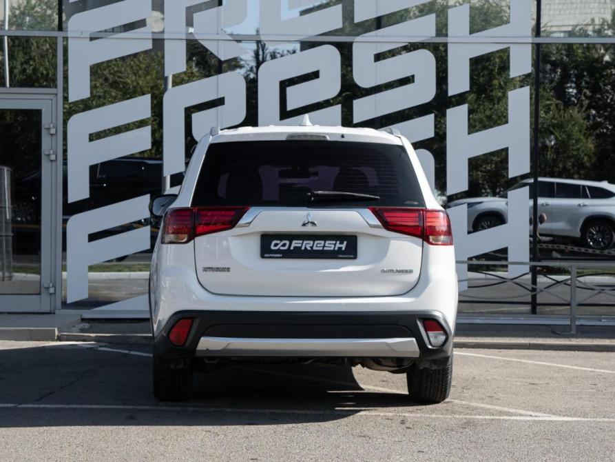 Mitsubishi Outlander III Рестайлинг 2 Волгоград  - изображение 4