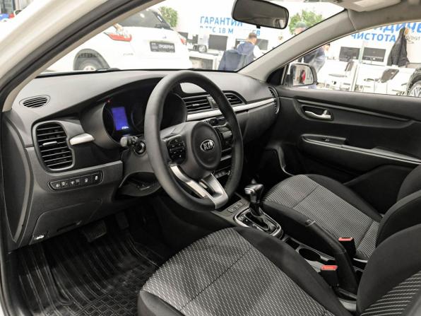 Kia Rio IV с пробегом 2017 года, цена 1 020 000 рублей, 157610 км, седан, Автокод Объявления