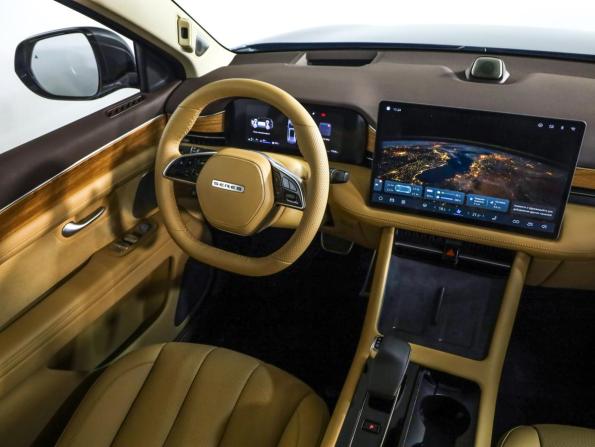 Seres M7 с пробегом 2024 года, цена 4 660 000 рублей, 17424 км, внедорожник, Автокод Объявления
