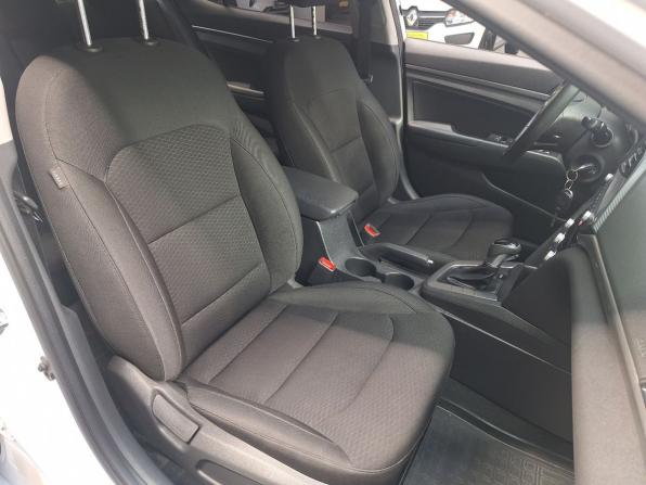 Hyundai Elantra VI (AD) Рестайлинг с пробегом 2020 года, цена 1 585 000 рублей, 118279 км, седан, Автокод Объявления