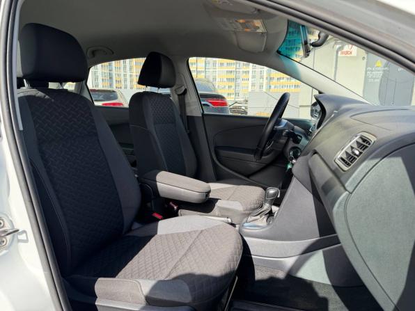 Volkswagen Polo V Рестайлинг с пробегом 2018 года, цена 1 035 000 рублей, 175743 км, седан, Автокод Объявления