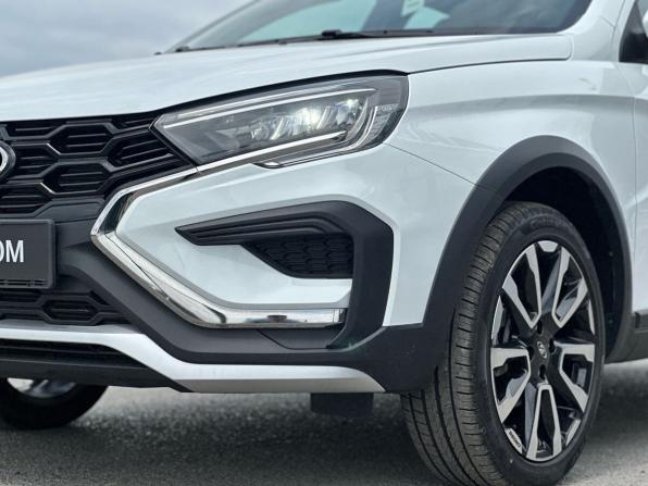 Lada (ВАЗ) Vesta I Рестайлинг (NG) с пробегом 2023 года, цена 1 650 000 рублей, 775 км, седан, Автокод Объявления