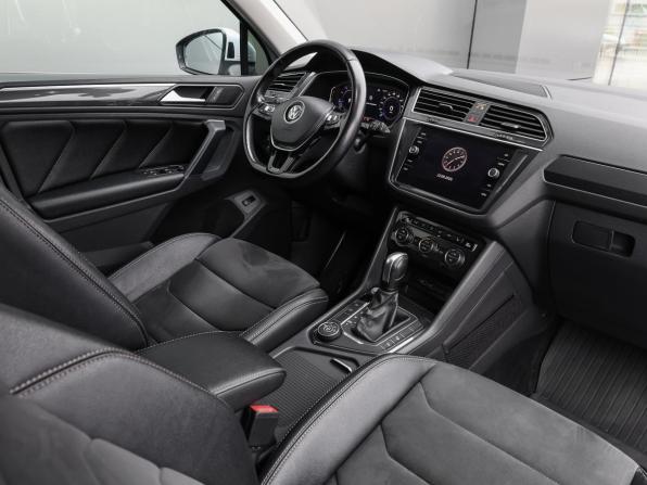 Volkswagen Tiguan II с пробегом 2019 года, цена 2 398 000 рублей, 153888 км, внедорожник, Автокод Объявления