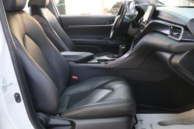 Toyota Camry VIII (XV70) Рестайлинг с пробегом 2021 года, цена 2 759 000 рублей, 54000 км, седан, Автокод Объявления
