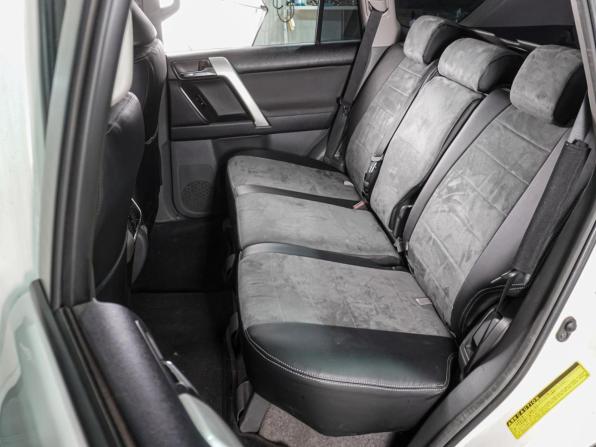 Toyota Land Cruiser Prado 150 Series с пробегом 2010 года, цена 2 399 000 рублей, 299862 км, внедорожник, Автокод Объявления