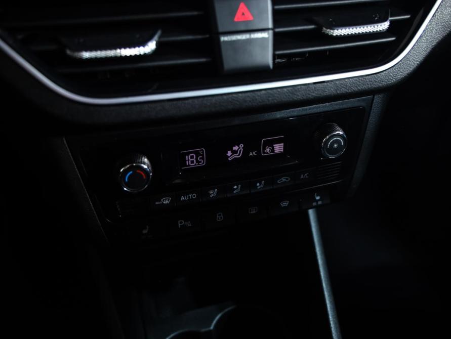 Volkswagen Polo VI Санкт-Петербург  - изображение 17