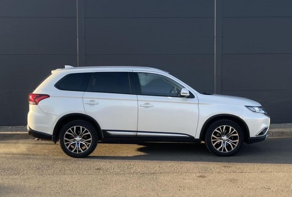 Mitsubishi Outlander III Рестайлинг 2 Красноярск  - изображение 4