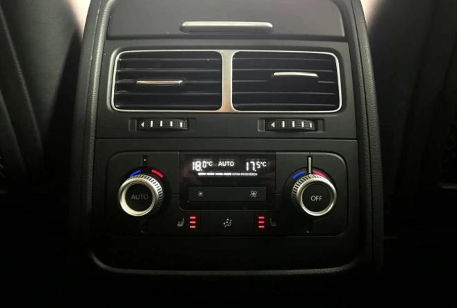 Volkswagen Touareg II Рестайлинг с пробегом 2015 года, цена 3 255 000 рублей, 102265 км, внедорожник, Автокод Объявления