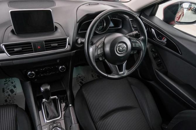 Mazda Axela III с пробегом 2015 года, цена 1 499 000 рублей, 113000 км, хэтчбек, Автокод Объявления