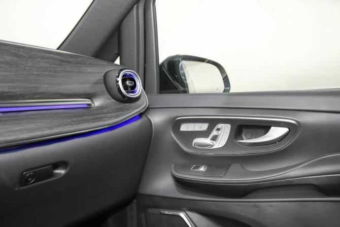 Новый Mercedes-Benz V-Класс III (W447) Рестайлинг 2 2024 года, цена 15 600 000 рублей, минивэн, Автокод Объявления