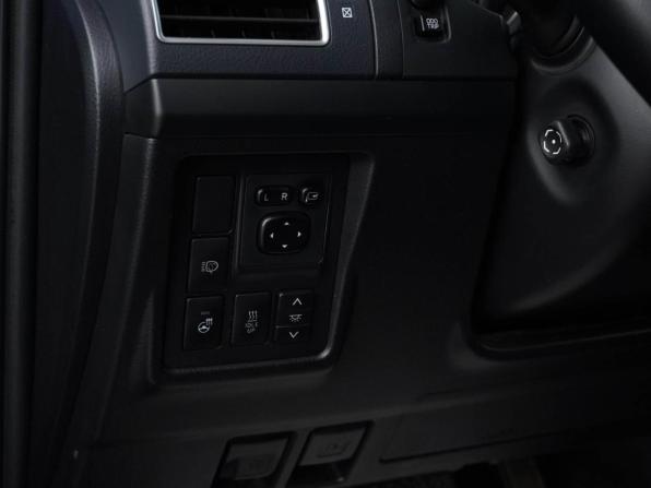 Toyota Land Cruiser Prado 150 Series Рестайлинг 2 с пробегом 2017 года, цена 4 649 077 рублей, 294320 км, внедорожник, Автокод Объявления