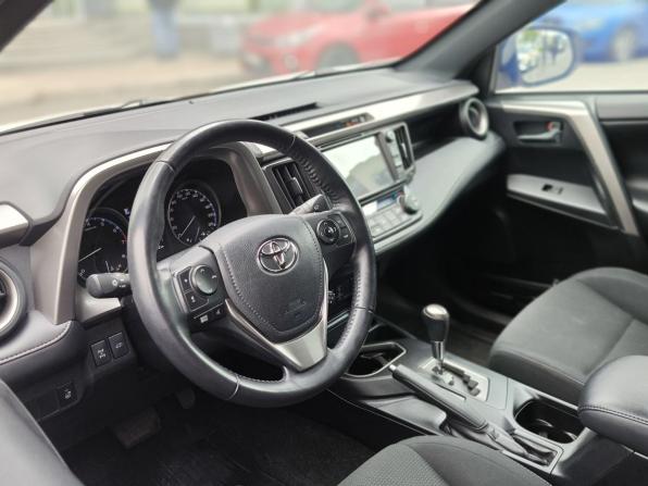 Toyota RAV4 IV (XA40) Рестайлинг с пробегом 2018 года, цена 2 350 000 рублей, 150141 км, внедорожник, Автокод Объявления
