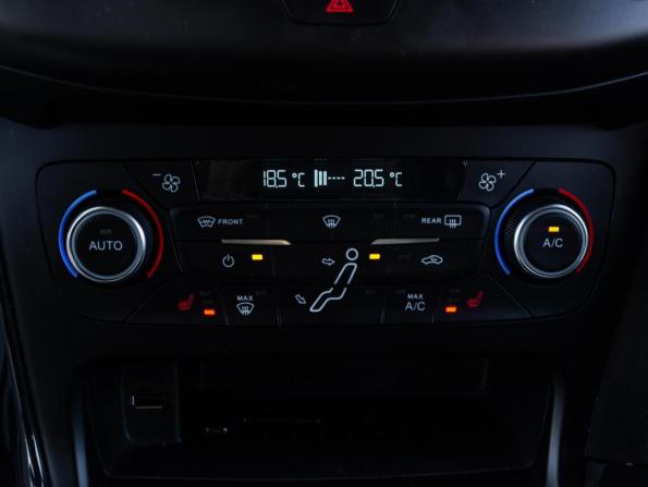 Ford Focus III Рестайлинг с пробегом 2017 года, цена 1 248 000 рублей, 109357 км, хэтчбек, Автокод Объявления