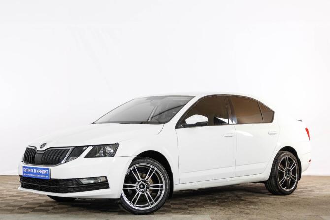 Skoda Octavia III (A7) Рестайлинг с пробегом 2019 года, цена 1 429 000 рублей, 159000 км, лифтбек, Автокод Объявления