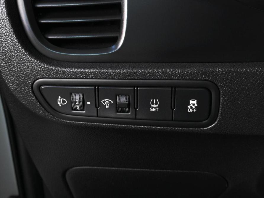 Kia Rio IV Ростов-на-Дону  - изображение 16