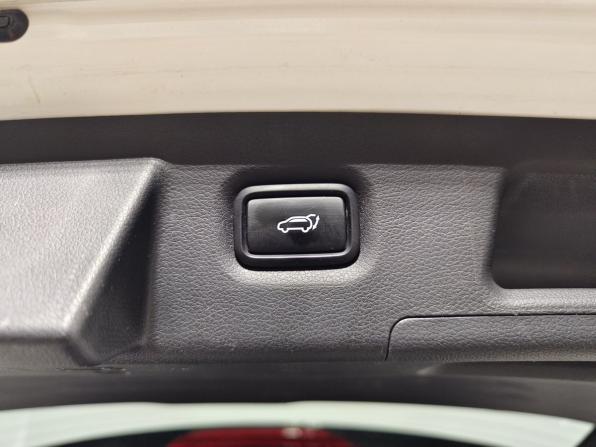 Hyundai Santa Fe IV Рестайлинг с пробегом 2021 года, цена 3 890 000 рублей, 146244 км, внедорожник, Автокод Объявления