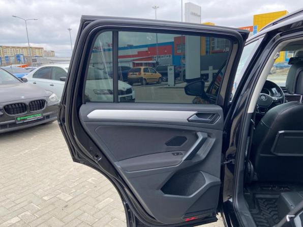 Volkswagen Tiguan II с пробегом 2020 года, цена 3 180 000 рублей, 34546 км, внедорожник, Автокод Объявления
