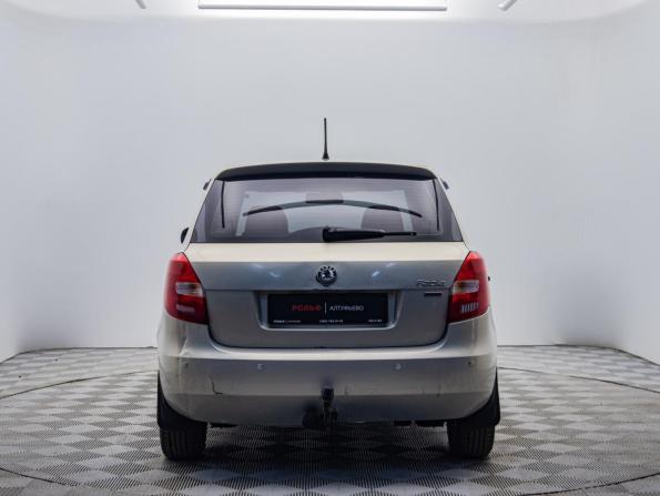 Skoda Fabia II Рестайлинг с пробегом 2012 года, цена 420 000 рублей, 256128 км, хэтчбек, Автокод Объявления