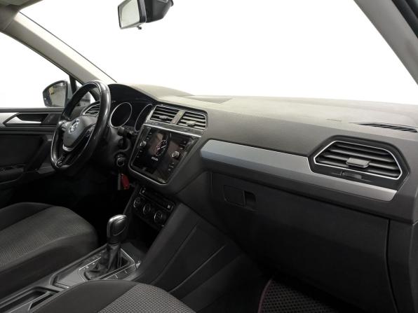 Volkswagen Tiguan II с пробегом 2020 года, цена 2 500 000 рублей, 94192 км, внедорожник, Автокод Объявления
