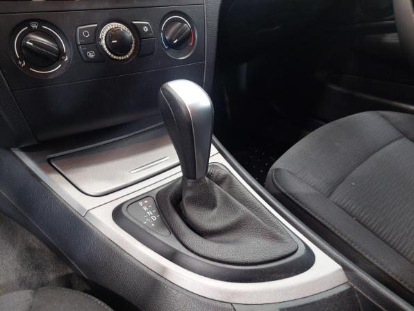 BMW 1 серии I (E81/E82/E87/E88) Рестайлинг с пробегом 2008 года, цена 660 000 рублей, 242000 км, хэтчбек, Автокод Объявления