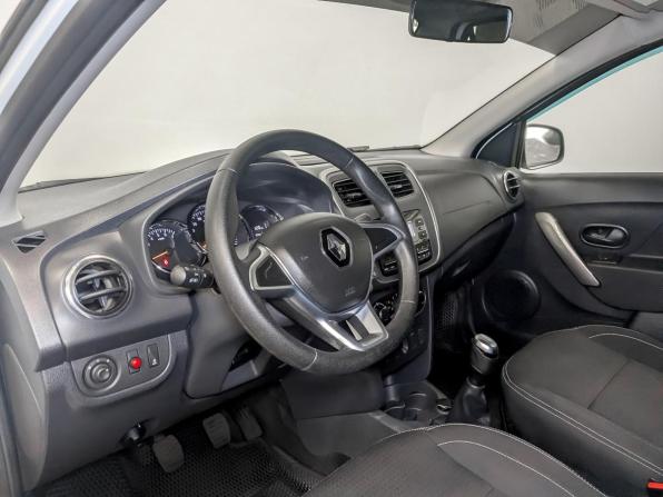 Renault Logan II Рестайлинг с пробегом 2022 года, цена 1 030 000 рублей, 133425 км, седан, Автокод Объявления