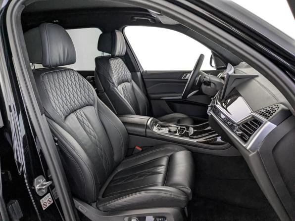 BMW X7 I (G07) Рестайлинг с пробегом 2022 года, цена 11 900 000 рублей, 61587 км, внедорожник, Автокод Объявления