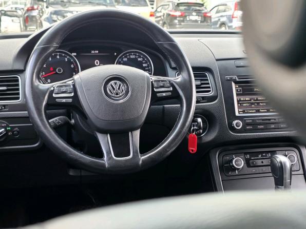 Volkswagen Touareg II с пробегом 2014 года, цена 1 995 000 рублей, 308735 км, внедорожник, Автокод Объявления
